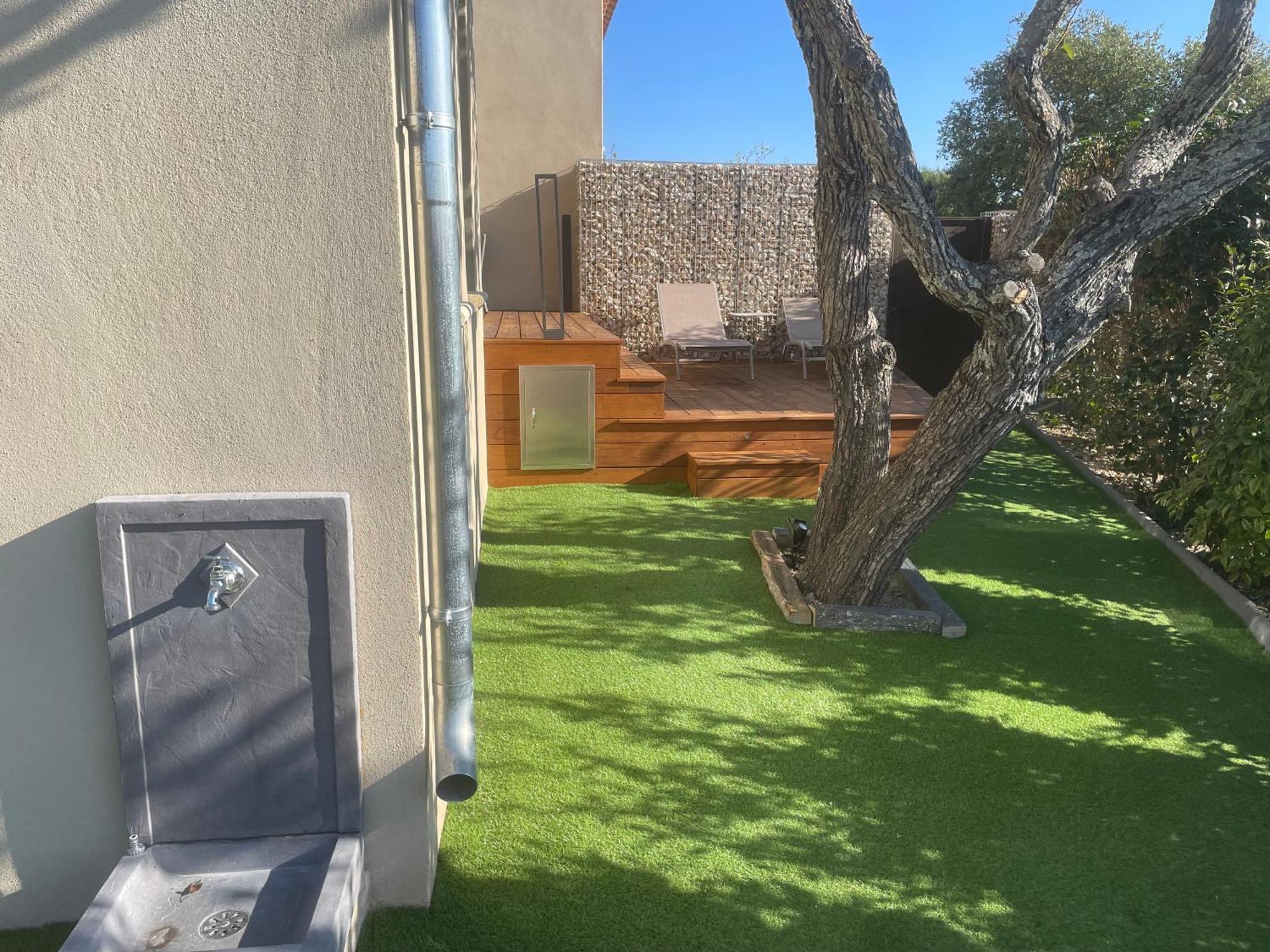 Logement Avec Jacuzzi Joucas Bagian luar foto
